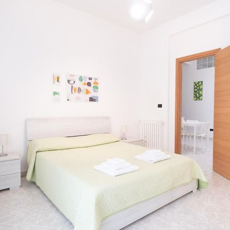Cozy Apartments De Gasperi Bari Buitenkant foto