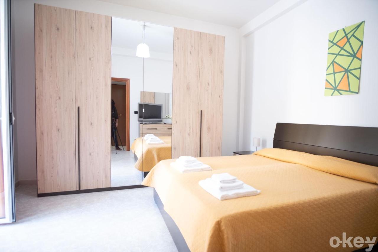 Cozy Apartments De Gasperi Bari Buitenkant foto