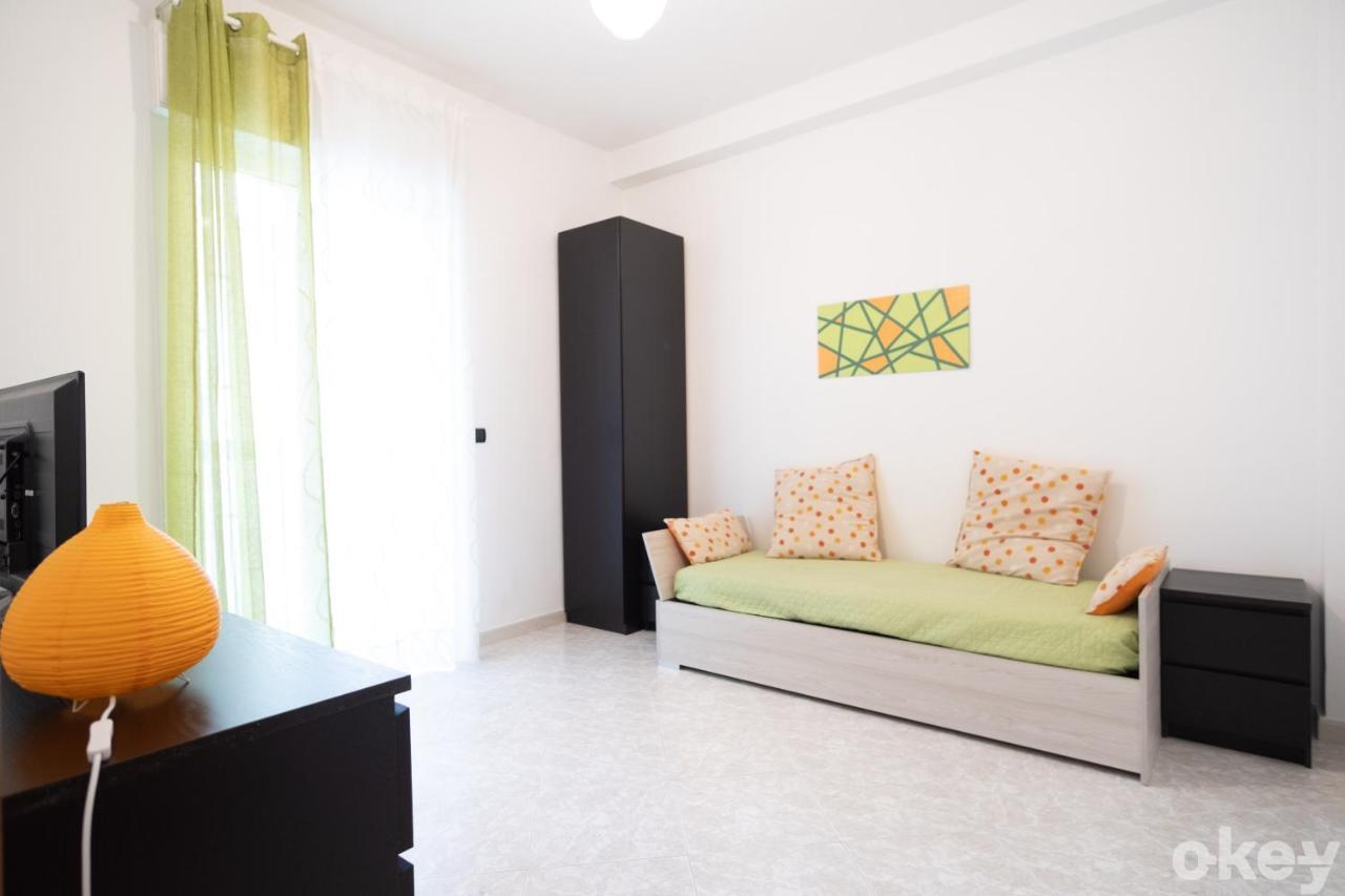 Cozy Apartments De Gasperi Bari Buitenkant foto